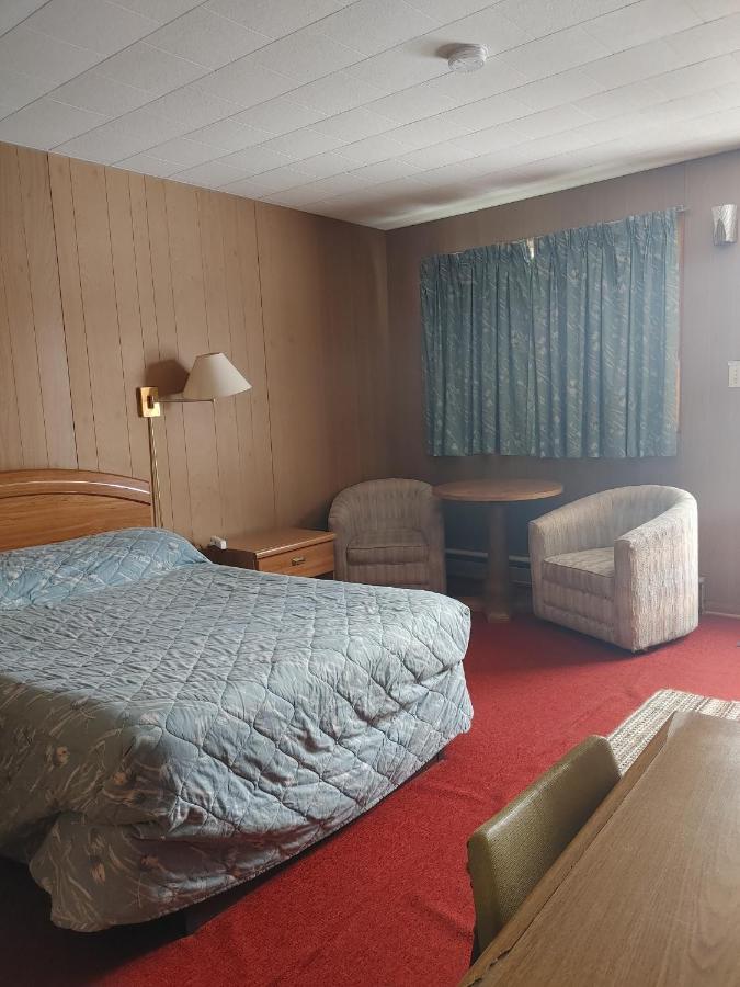 Sunset Motel Schreiber Екстериор снимка